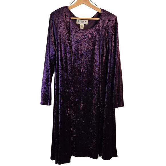 More Jazz Purple Velvet Dress Size 18 Long Sleeve Scoop Neck Polyester [0397] - Picture 1 of 7